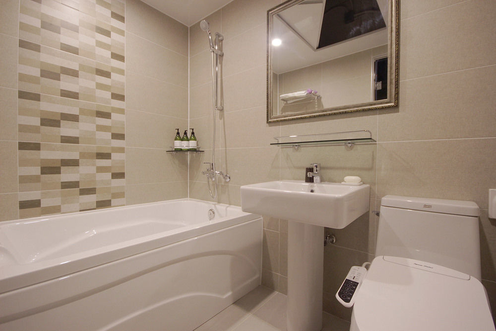 Busan Platinum Hotel Nampo Екстер'єр фото