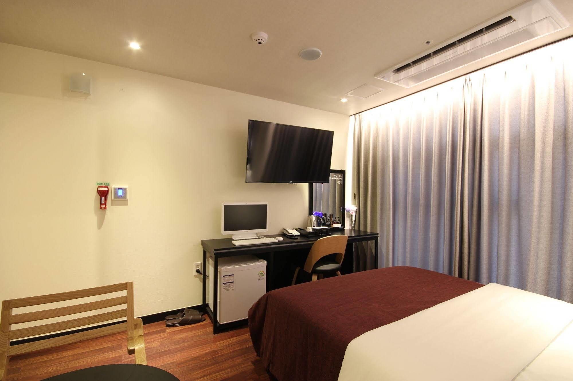 Busan Platinum Hotel Nampo Екстер'єр фото